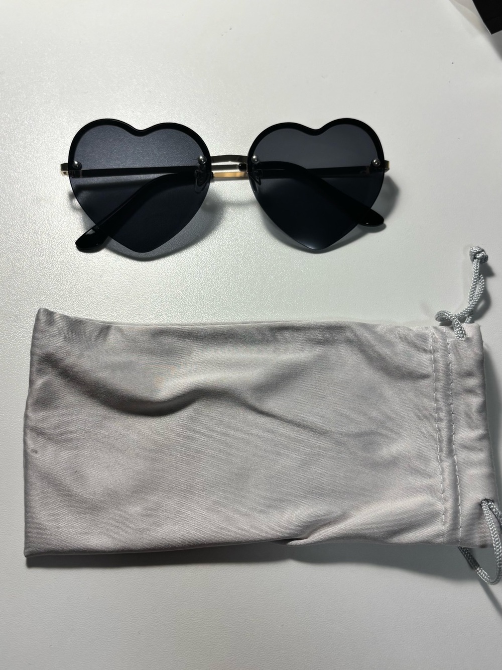 Heart-Shaped Black Sunglasses